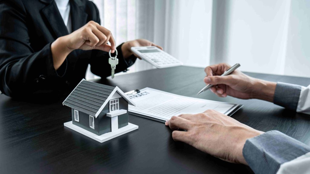 Why a Real Estate Lawyer Dubai Is Vital for Title Deed and Ownership Protection